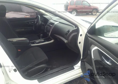 2015 Nissan Altima 2.5 Sv/2.5/2.5 S/2.5 Sl z USA, uszkodzony, nr VIN 1N4AL3AP0FN385893